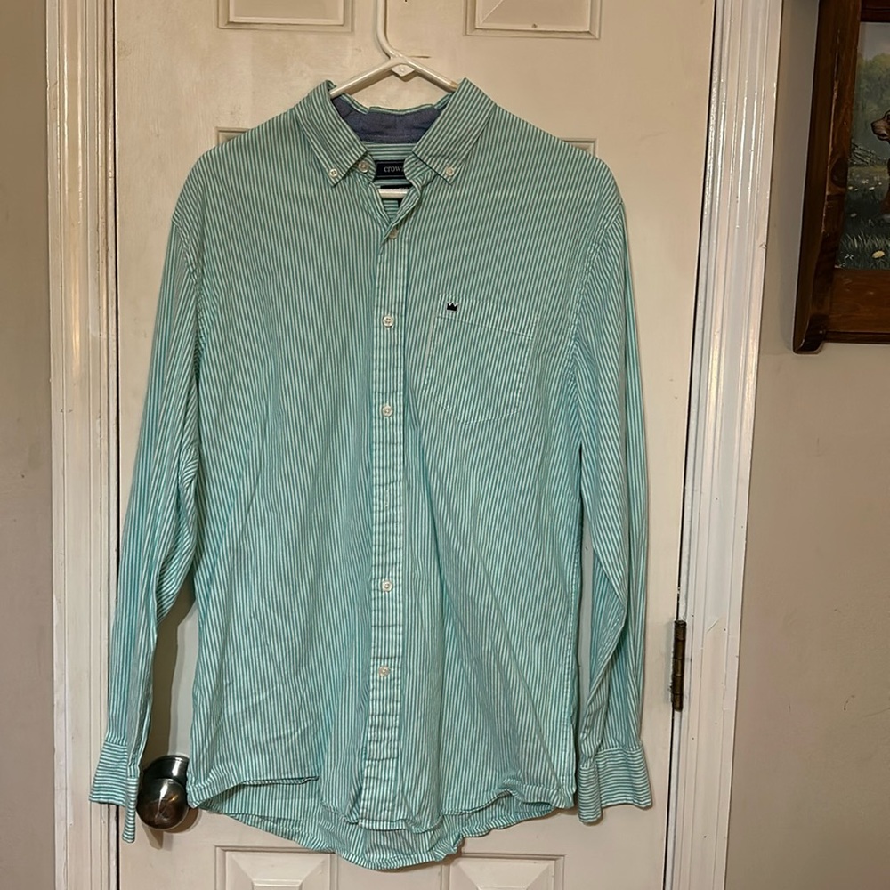 Crown and Ivy button down dress shirt for men